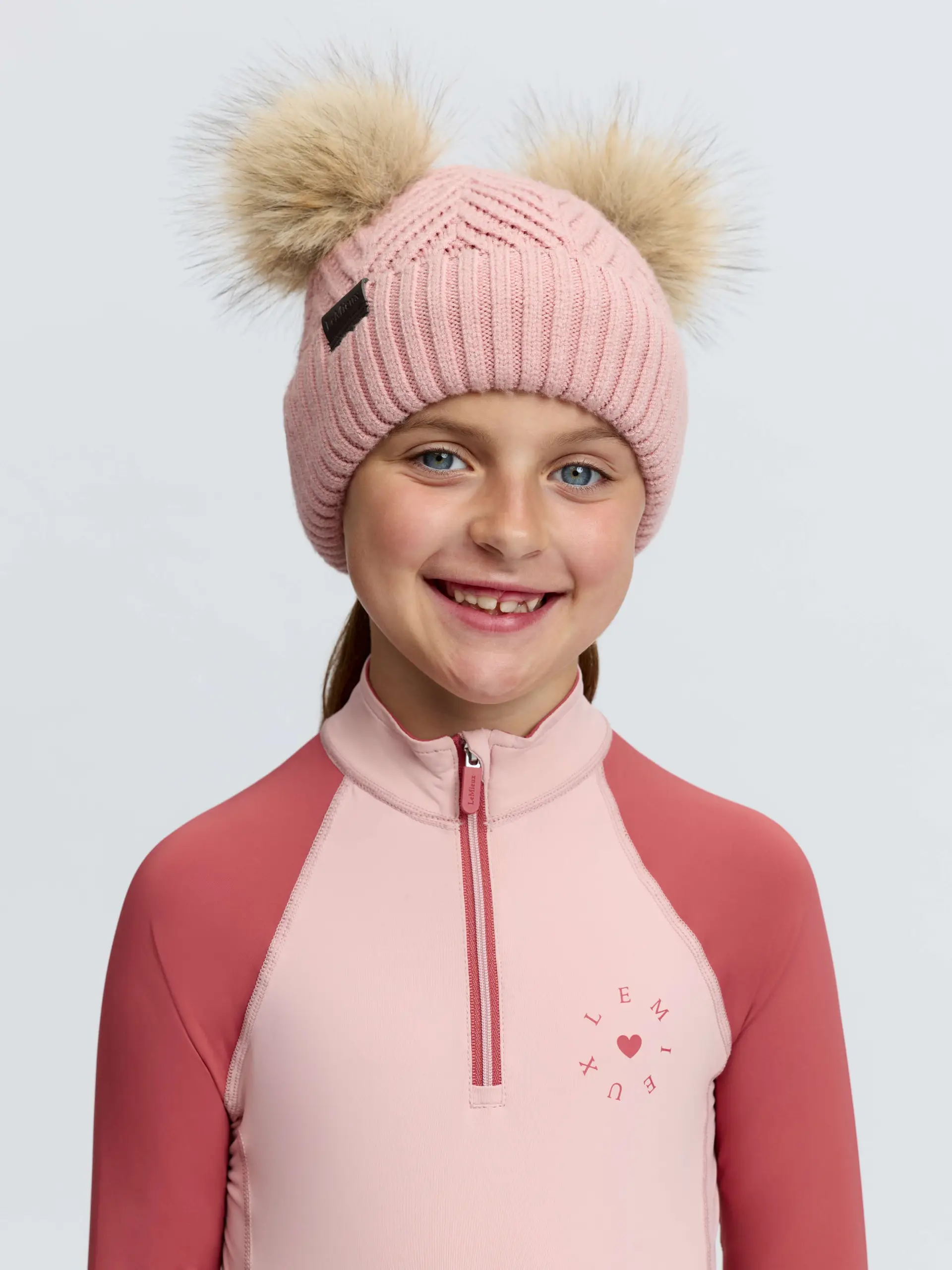 LeMieux Mini Double Pom strikket hue - Rosa